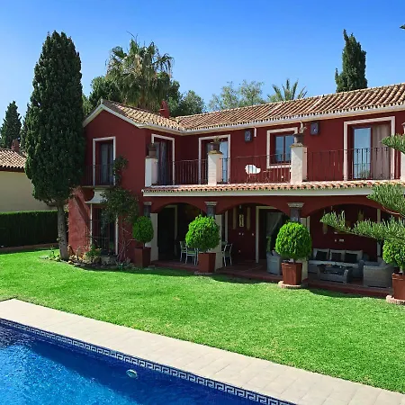 Nabrisa Marbella, 5 Bedroom, Private Pool, Garden, Bbq Willa *