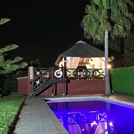 Nabrisa Marbella, 5 Bedroom, Private Pool, Garden, Bbq Willa *
