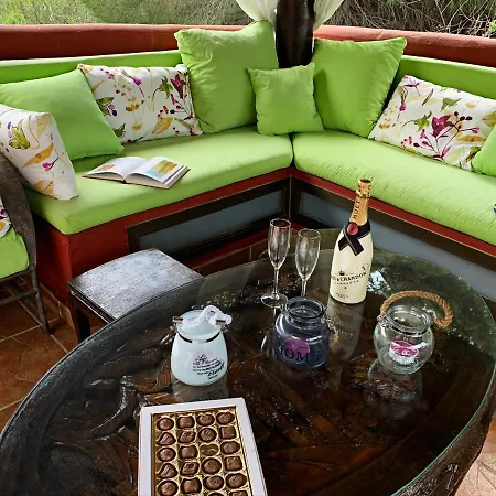 Nabrisa Marbella, 5 Bedroom, Private Pool, Garden, Bbq Willa *