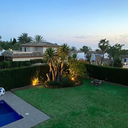 Nabrisa Marbella, 5 Bedroom, Private Pool, Garden, Bbq * Marbella