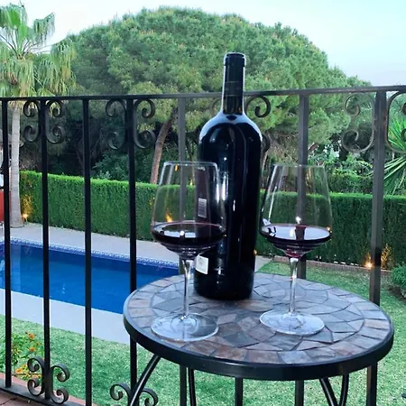 Nabrisa Marbella, 5 Bedroom, Private Pool, Garden, Bbq Willa *