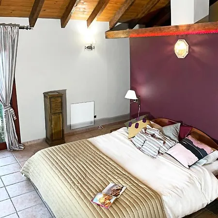 Willa Nabrisa Marbella, 5 Bedroom, Private Pool, Garden, Bbq