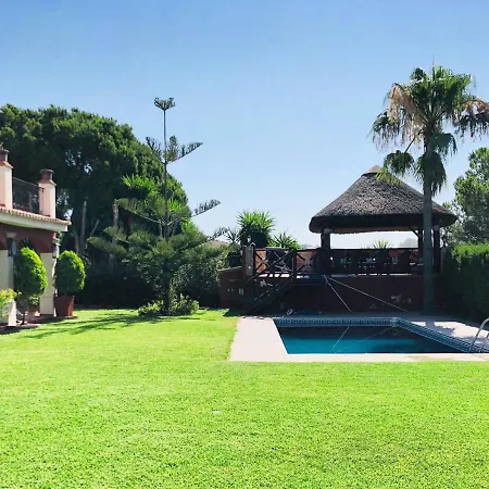Nabrisa Marbella, 5 Bedroom, Private Pool, Garden, Bbq *