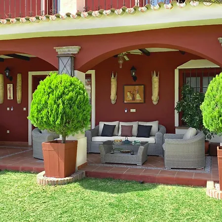 Nabrisa Marbella, 5 Bedroom, Private Pool, Garden, Bbq Villa Marbella