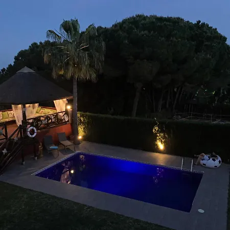 Nabrisa Marbella, 5 Bedroom, Private Pool, Garden, Bbq