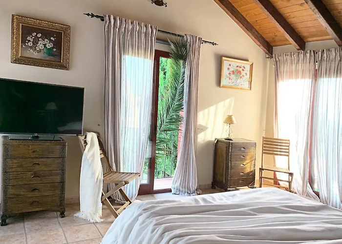 Nabrisa Marbella, 5 Bedroom, Private Pool, Garden, Bbq فيلة ماربيا