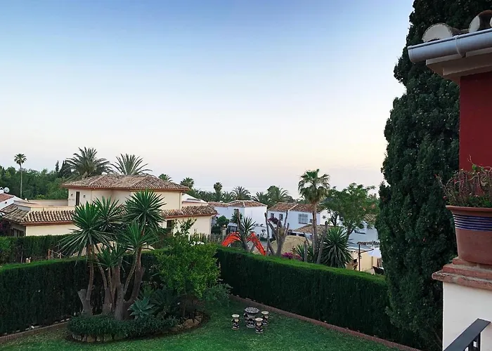 Nabrisa Marbella, 5 Bedroom, Private Pool, Garden, Bbq فيلة *