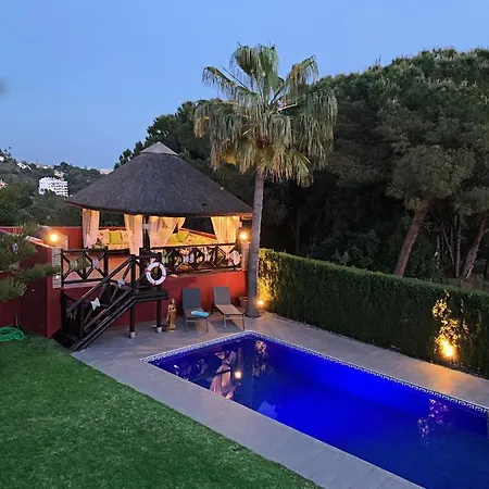 Nabrisa Marbella, 5 Bedroom, Private Pool, Garden, Bbq