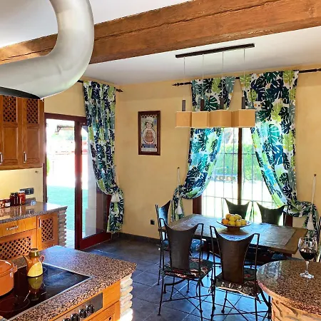 Nabrisa Marbella, 5 Bedroom, Private Pool, Garden, Bbq * Марбелья