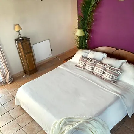 Nabrisa Marbella, 5 Bedroom, Private Pool, Garden, Bbq Villa Marbella