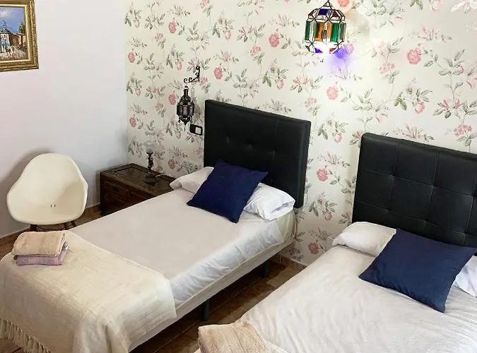 别墅 Nabrisa Marbella, 5 Bedroom, Private Pool, Garden, Bbq