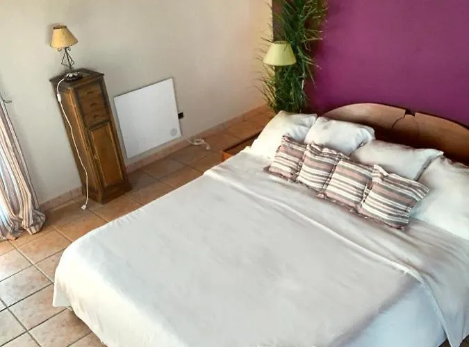 Nabrisa Marbella, 5 Bedroom, Private Pool, Garden, Bbq 别墅 马尔韦利亚