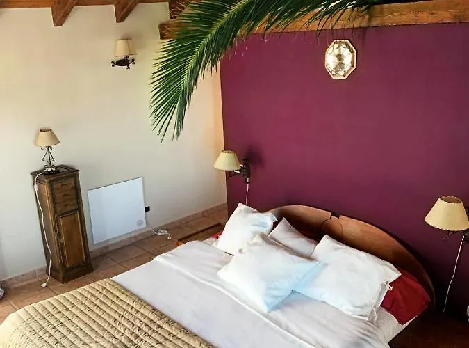 Nabrisa Marbella, 5 Bedroom, Private Pool, Garden, Bbq