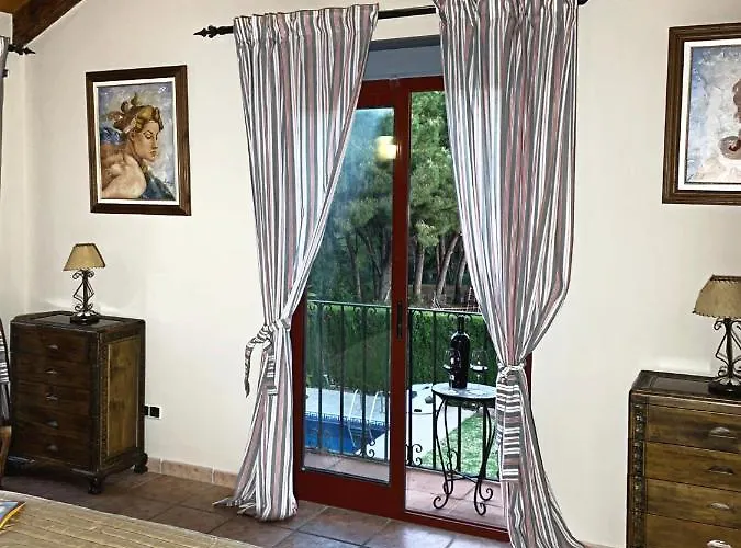 빌라 Nabrisa Marbella, 5 Bedroom, Private Pool, Garden, Bbq