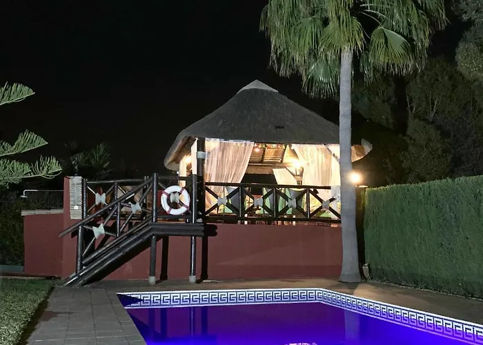 Nabrisa Marbella, 5 Bedroom, Private Pool, Garden, Bbq Vila *