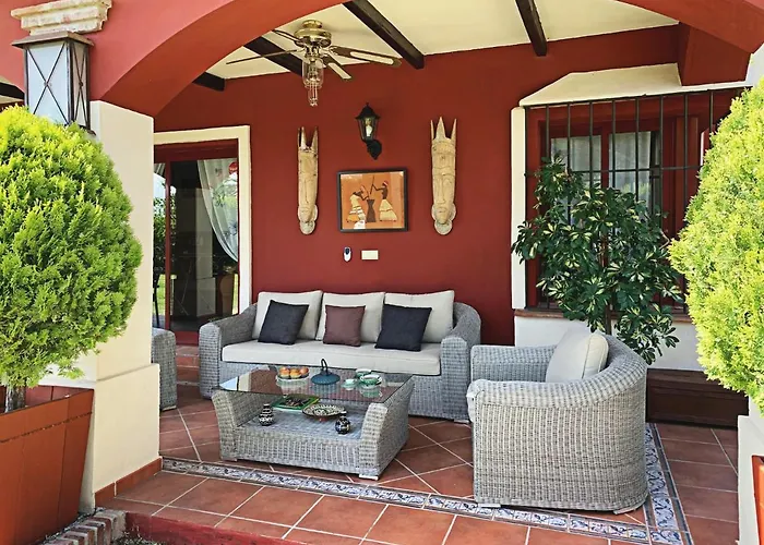 Nabrisa Marbella, 5 Bedroom, Private Pool, Garden, Bbq 别墅 马尔韦利亚