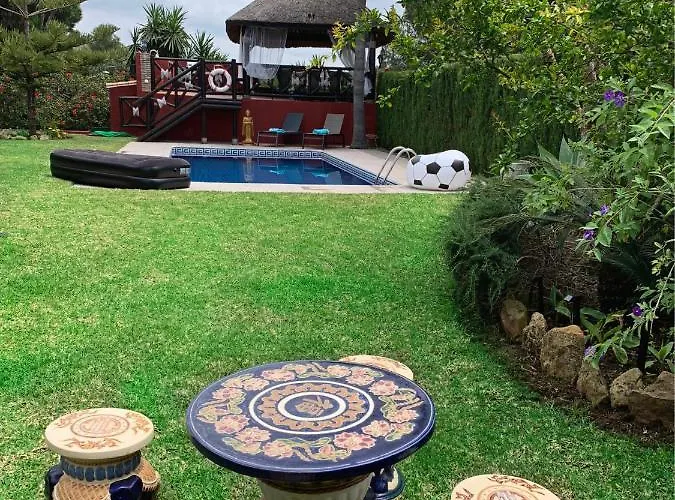 Nabrisa Marbella, 5 Bedroom, Private Pool, Garden, Bbq