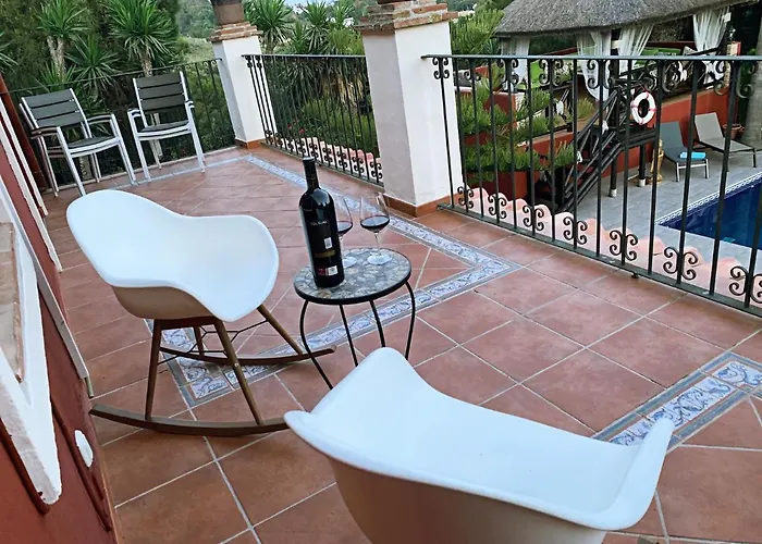 Nabrisa Marbella, 5 Bedroom, Private Pool, Garden, Bbq *