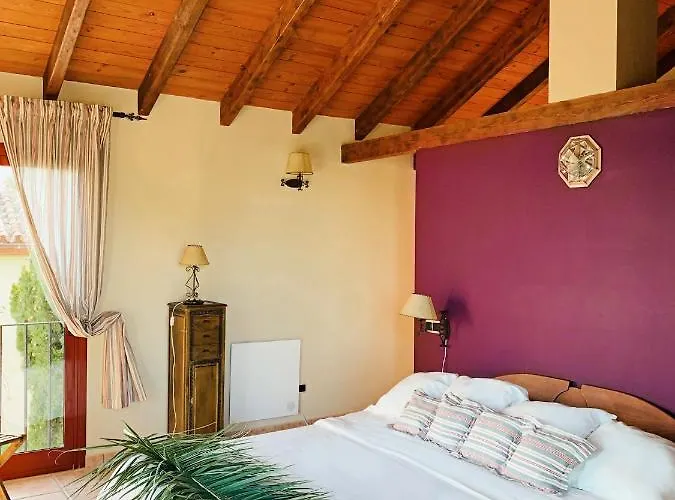 Nabrisa Marbella, 5 Bedroom, Private Pool, Garden, Bbq Vila
